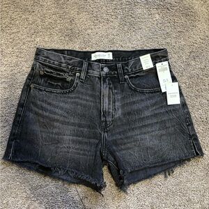 NWT Abercrombie Boyfriend Short Black